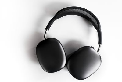 Airpods Max, photo by Stephan Riedl / Unsplash